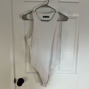 SHEIN White Sleeveless Snap Bodysuit – Size L